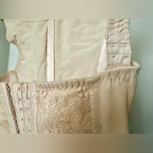 Ardyss Corselette - Deluxe size 36 - Picture 10 of 11